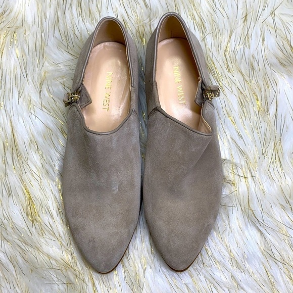 Nine West - Light Grey Suede Bootie Size 7.5 - Picture 2 of 14